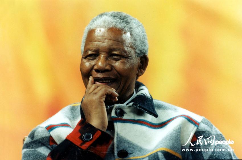 وفاة نيلسون مانديلا عن عمر يناهز 95 عاما  (9)