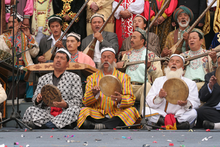 التراث الصيني المدرج بقائمة التراث الثقافي العالمي غير المادي: المقامات الويغورية فى شينجيانغ  