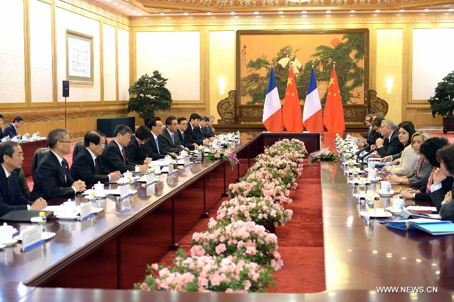 رئيس الوزراء الصيني يجري مباحثات مع نظيره الفرنسي  (2)