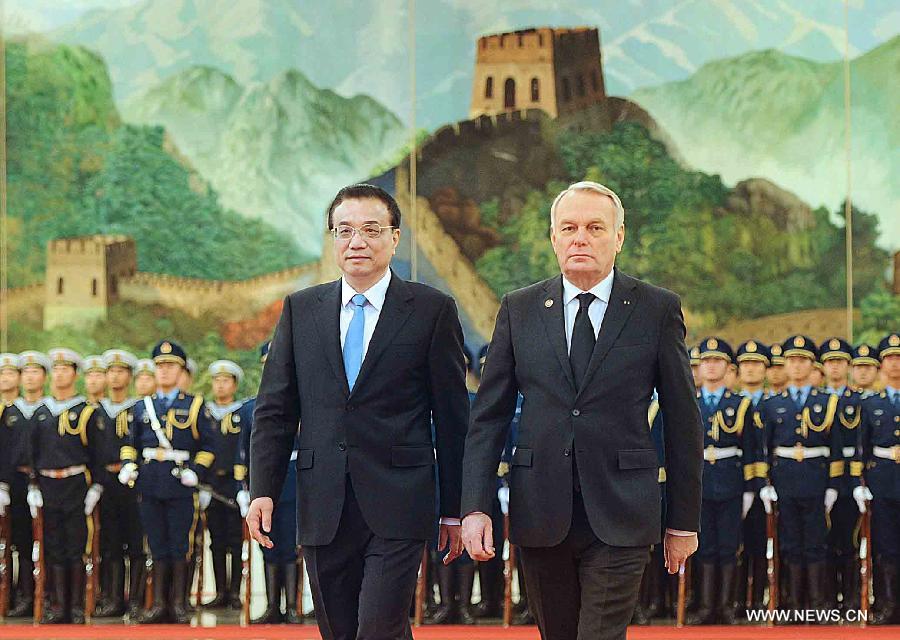 رئيس الوزراء الصيني يجري مباحثات مع نظيره الفرنسي  (5)