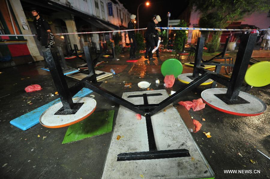 اندلاع اعمال شغب بليتل انديا في سنغافورة (3)