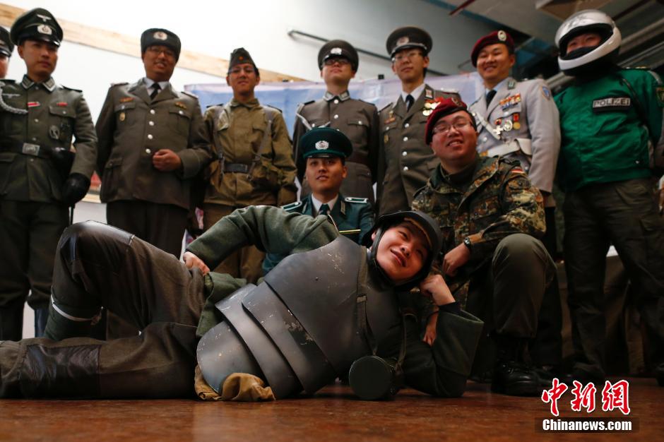 معرض الأزياء العسكرية المتعدد الجنسيات في بكين  (5)