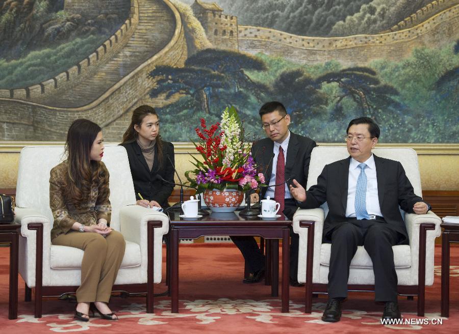كبير المشرعين الصينيين يلتقي بأميرة تايلاندية  (2)