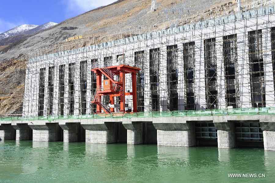 مشروع " سد الخوانق الثلاثة " بالتبت يبدأ توليد الكهرباء (2)