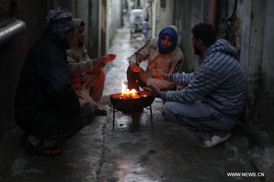 تحقيق: عاصفة شتوية تزيد محنة سكان قطاع غزة  (2)