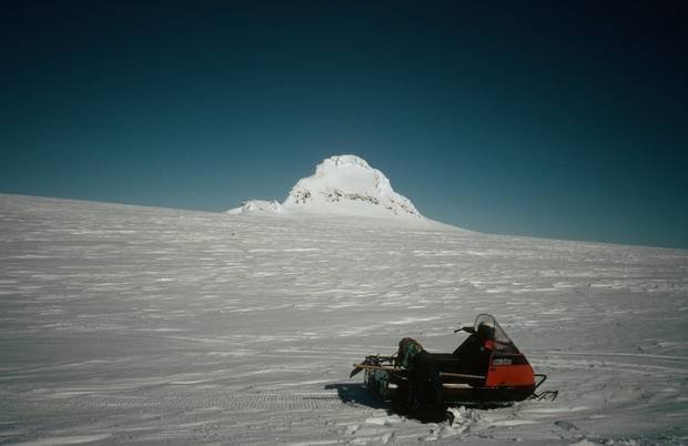 المرتبة الثامنة: مرصد كلينكو بجرينلاند داخل الدائرة القطبية الشمالية، وأدنى درجة حرارة فيه بلغت 69.4 درجة تحت الصفر.
