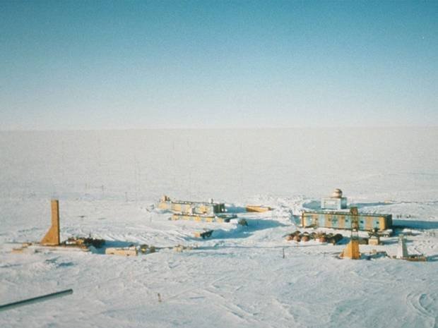 المرتبة الثانية: مرصد فوستوك الروسي في القطب الجنوبي بأدنى درجة حرارة بلغت 89.2 درجة تحت الصفر .