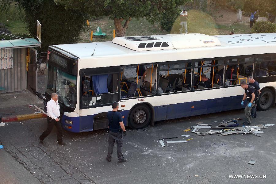 انفجار قنبلة في حافلة بجنوب تل ابيب  (2)