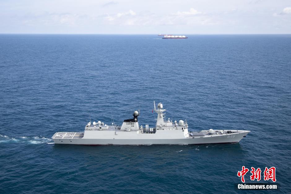 سفن البحرية الصينية تتجه إلى البحر الأبيض المتوسط لحراسة سفن نقل الكميائي السوري  (2)