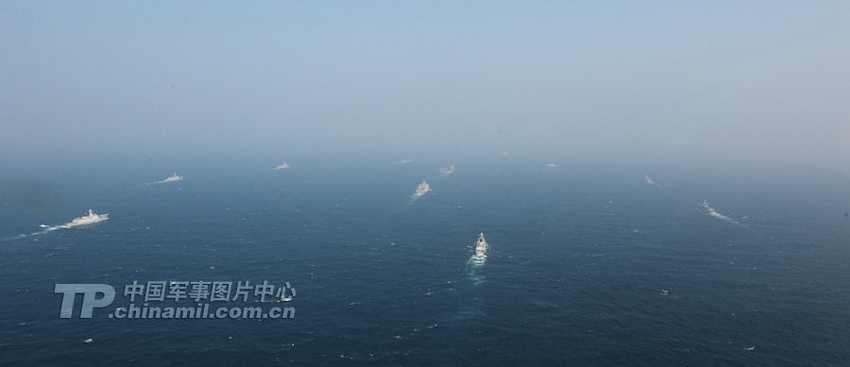 أحدث صور لملاحة أسطول حاملة الطائرات الصينية في بحر الصين الجنوبي  (5)
