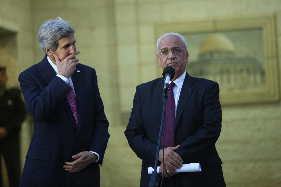 كيري يعلن بعد لقاء عباس عن حدوث تقدم في المفاوضات الفلسطينية- الإسرائيلية 
