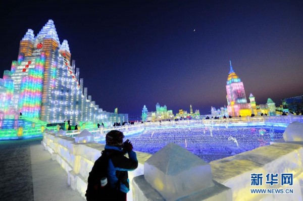 افتتاح الدورة ال30 لمهرجان الصين・هاربين الدولي للجليد والثلج  (2)