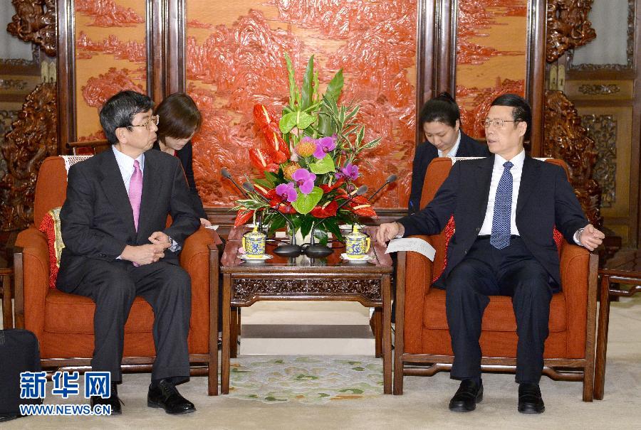   نائب رئيس مجلس الدولة الصينى يجتمع مع رئيس بنك التنمية الآسيوي 