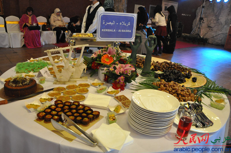 تقرير إخباري: جمعية عقيلات السفراء العرب لدى بكين تقيم حفلاً خيرياً لدعم دور رعاية الأيتام في الصين  (7)