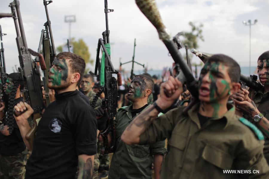 حكومة حماس تخرج دورة شبه عسكرية ل13 ألف طالب في غزة  (3)