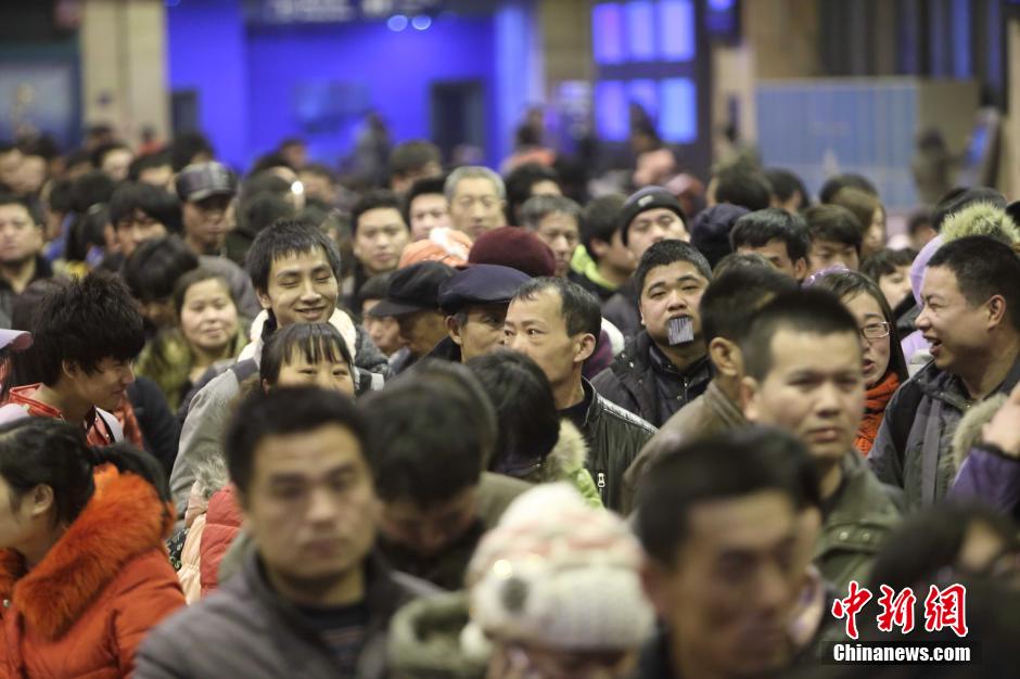 إنطلاق موسم "الهجرة العظيمة " في الصين مع إقتراب عيد ربيع 2014 & (5)