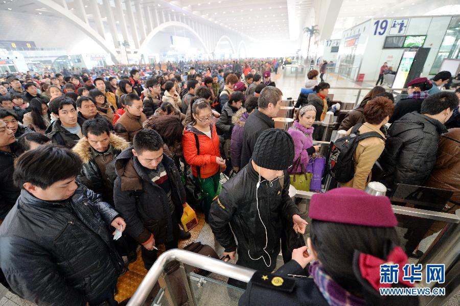 إنطلاق موسم "الهجرة العظيمة " في الصين مع إقتراب عيد ربيع 2014 & (4)