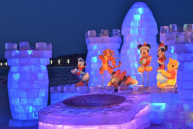 افتتاح مهرجان المصابيح الجليدية في حديقة أولمبياد بكين (3)