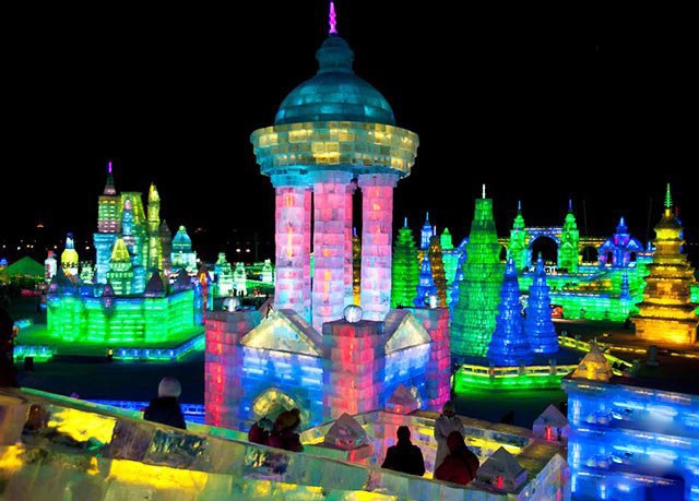 افتتاح مهرجان المصابيح الجليدية في حديقة أولمبياد بكين (2)
