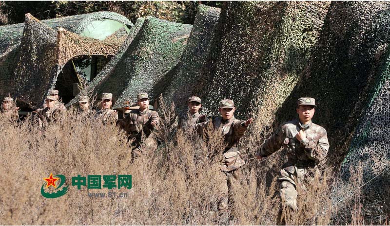 الجيش الصيني ينشر صور عن إطلاق القوات المدفعية الثانية صاروخ استراتيجي جديد  (8)