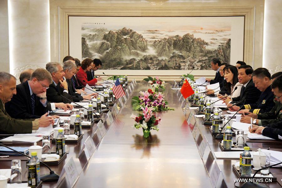 دبلوماسيون صينيون وامريكيون يبحثون قضايا الامن 