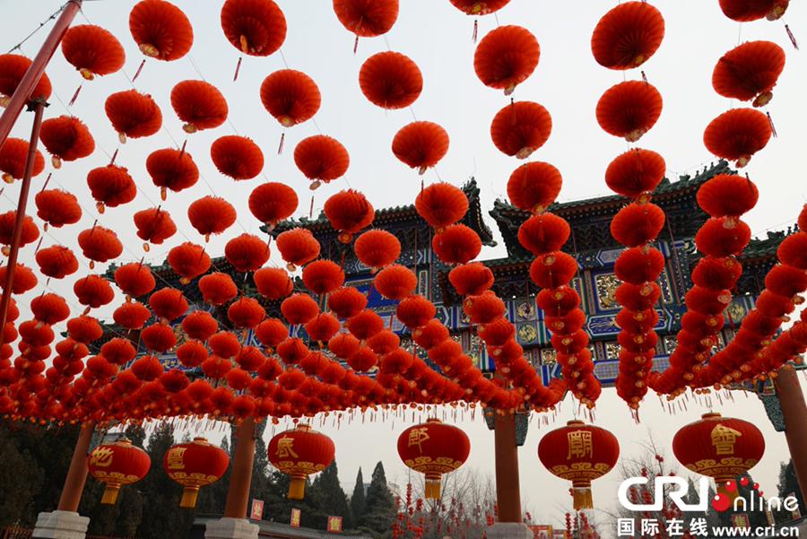 حديقة ديتان ببكين تستعد لفعاليات مهرجان المعبد  (4)