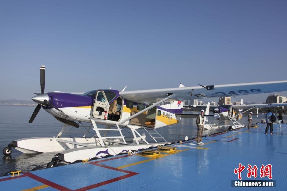 انطلاق أول  طائرة مدنية صينية في مدينة سانيا  (5)