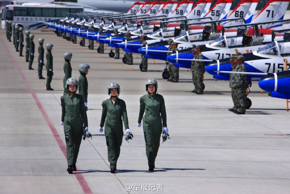 مجموعة صور: الصين تسجل تزايدا في عدد سائقات الطائرات المقاتلة خلال السنوات الأخيرة 