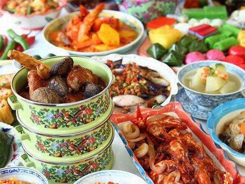 المدينة الغذائية الشهية المدنية في ماليزيا: اكتشاف الأطعمة اللذيذة ل"نيونا"