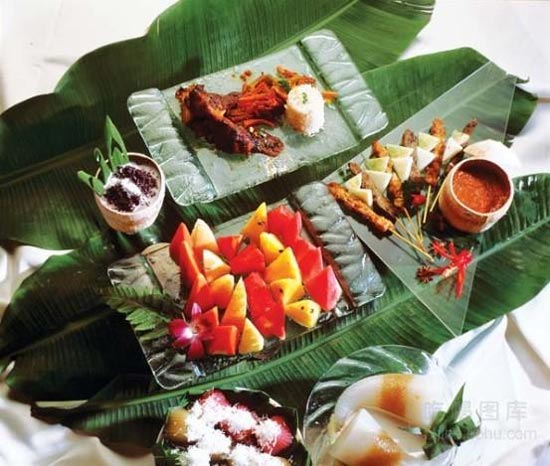 المدينة الغذائية الشهية المدنية في ماليزيا: اكتشاف الأطعمة اللذيذة ل"نيونا" (7)