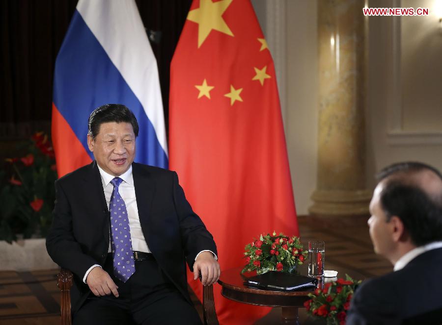 شي يشيد بتنمية العلاقات الصينية-الروسية 