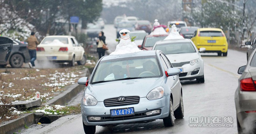 بيع "الإنسان الثلجي" في جنوب غربي الصين (7)