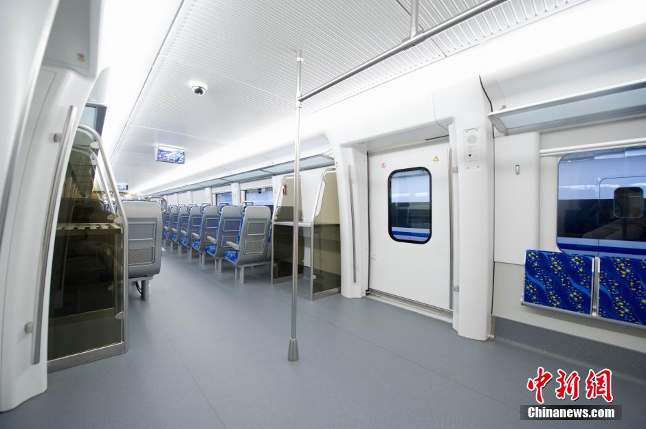 التفاصيل الداخلية للقطارات السريعة الصينية بين المدن (6)