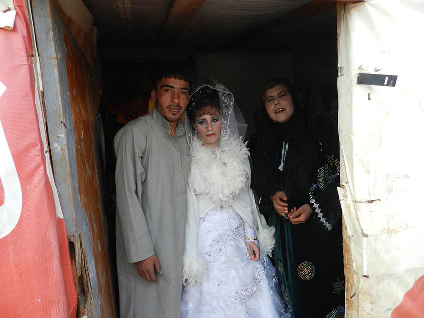 حفل زفاف حزين للاجئين سوريين 