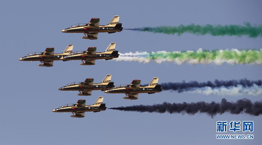 العرض الجوي الرائع  فى معرض أبوظبي الدولي لطائرات رجال الأعمال عام 2014  (2)