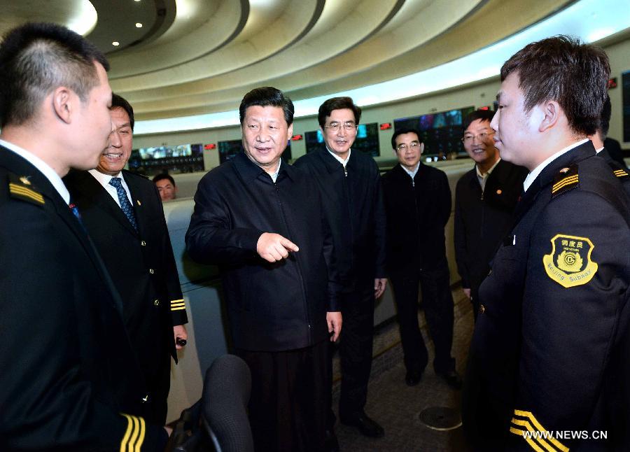 الرئيس الصيني يشدد على أهمية مكافحة التلوث الجوي خلالة جولته في بكين (5)