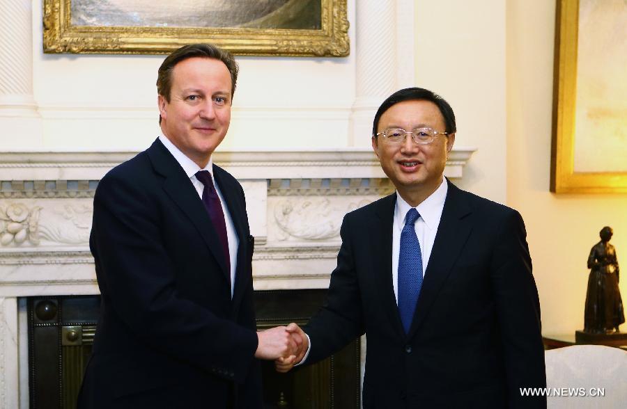 الصين وبريطانيا تتعهدان بتوسيع تعاونهما البراغماتي وتبادلاتهما الرفيعة المستوى 