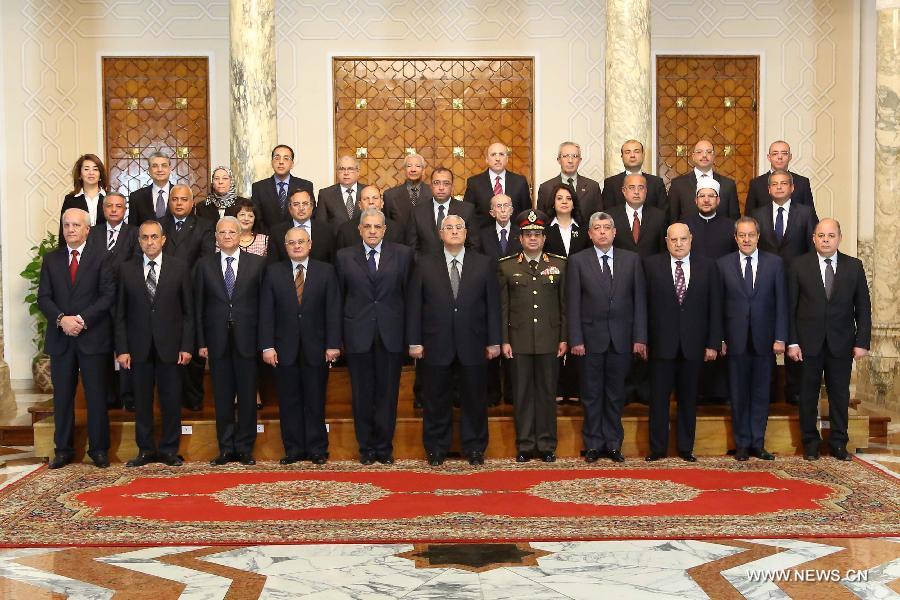الحكومة المصرية الجديدة تؤدي اليمين الدستورية (2)