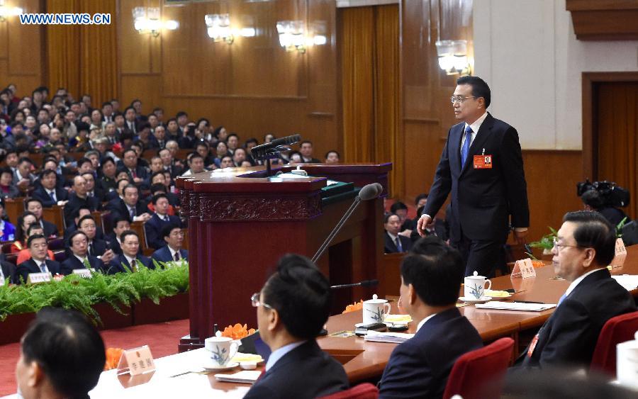 (الدورتان) رئيس مجلس الدولة يستعرض التحديات والمشاكل التي تواجهها الصين (7)