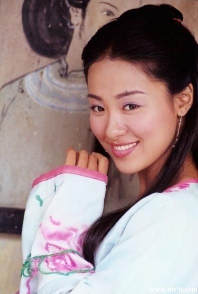 " صور فاتنة للممثلات الصينيات بالملابس الصينية القديمة  (16)