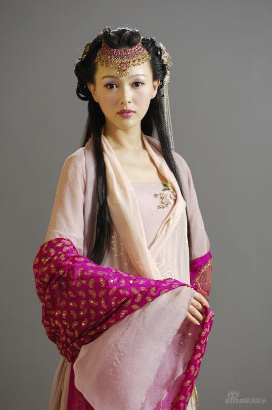 " صور فاتنة للممثلات الصينيات بالملابس الصينية القديمة  (8)