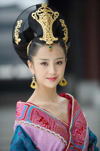 " صور فاتنة للممثلات الصينيات بالملابس الصينية القديمة  (4)