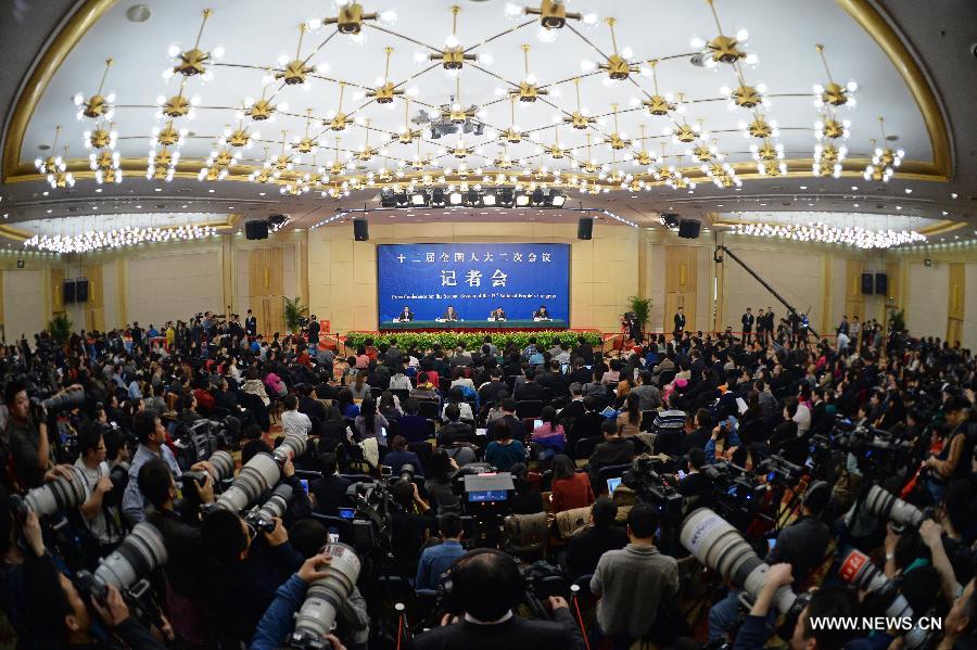 وزير الخارجية الصيني: الدبلوماسية الصينية في عام 2013 تظهر روح المبادرة الابتكار (2)