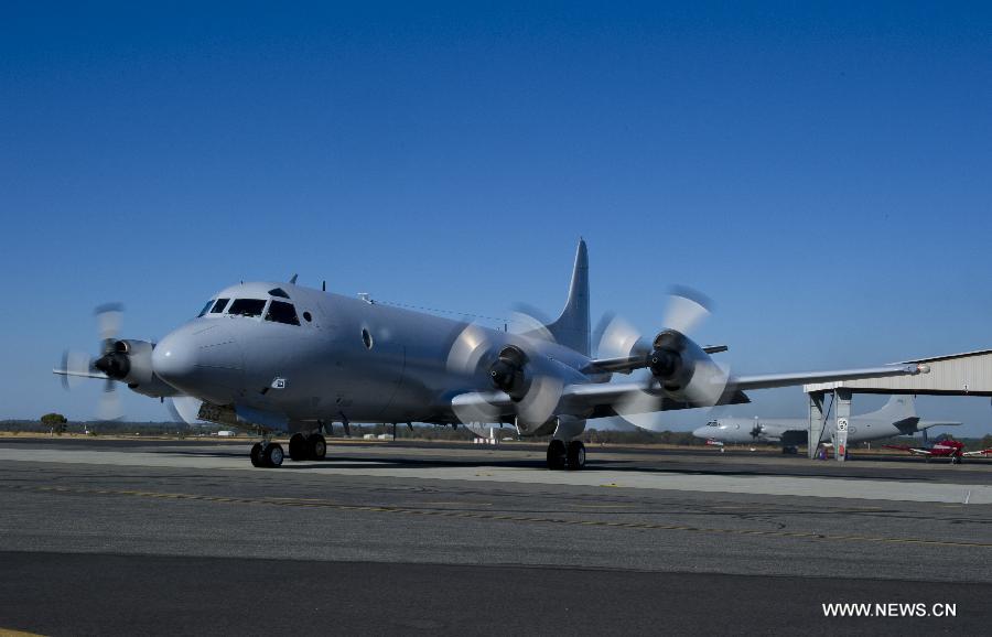 السلطات الاسترالية ترسل طائرة الي موقع جسمين يحتمل أن يكونا للطائرة المفقودة (5)
