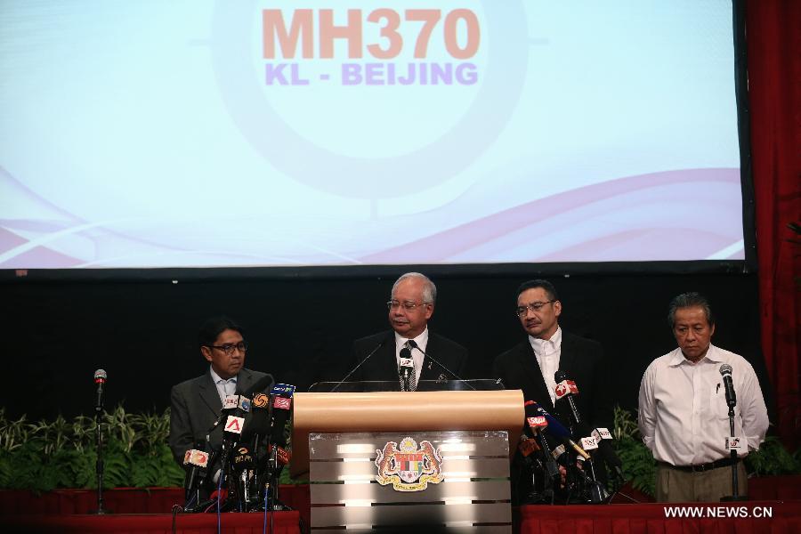 رئيس الوزراء الماليزي: الطائرة المفقودة سقطت فى جنوب المحيط الهندي (3)