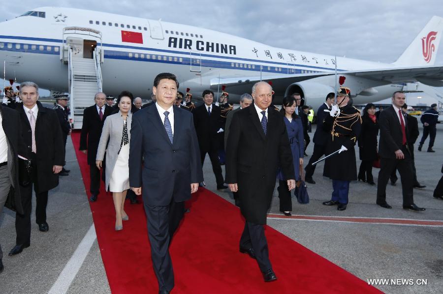 الرئيس الصيني يصل إلى ليون في زيارة لفرنسا   (2)