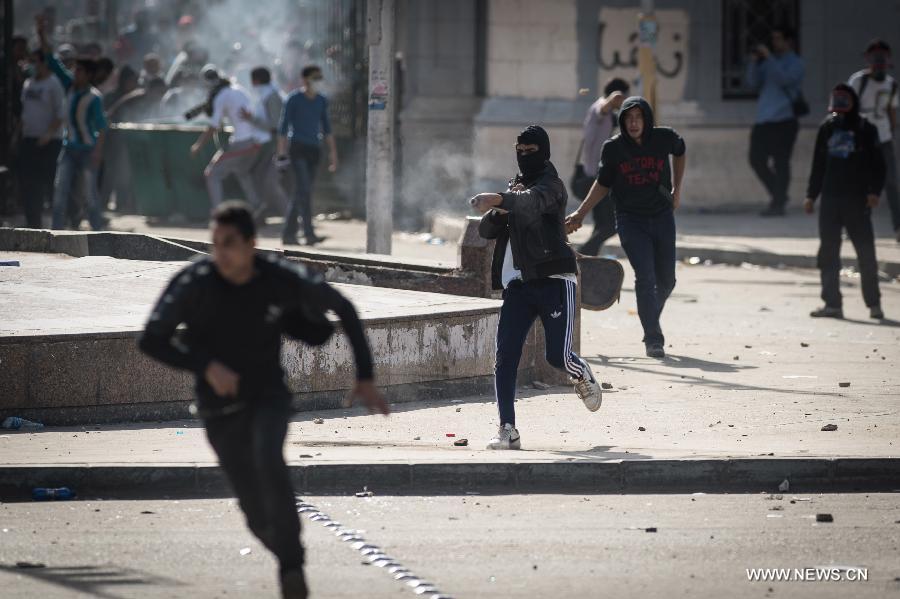 قتيل وثمانية مصابين فى اشتباكات بين طلاب الإخوان والشرطة بالقاهرة (7)