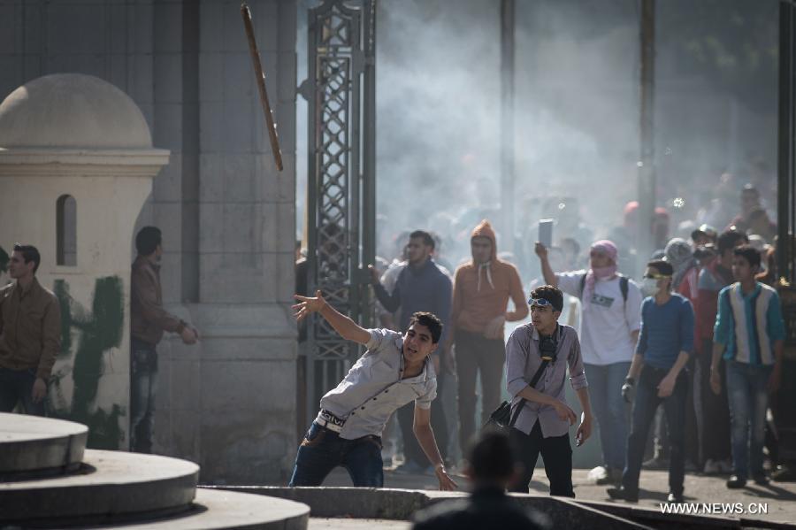 قتيل وثمانية مصابين فى اشتباكات بين طلاب الإخوان والشرطة بالقاهرة (4)