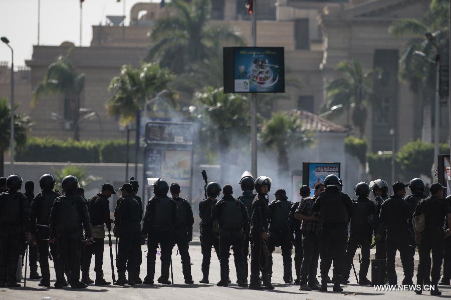 قتيل وثمانية مصابين فى اشتباكات بين طلاب الإخوان والشرطة بالقاهرة (5)