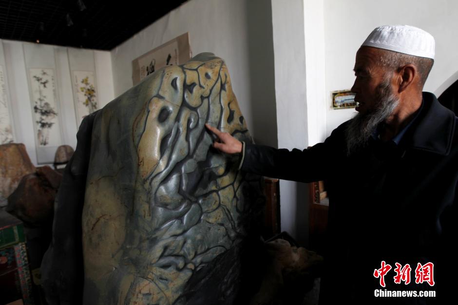 مزارع صيني مسلم يؤسس متحفا في بيته (7)